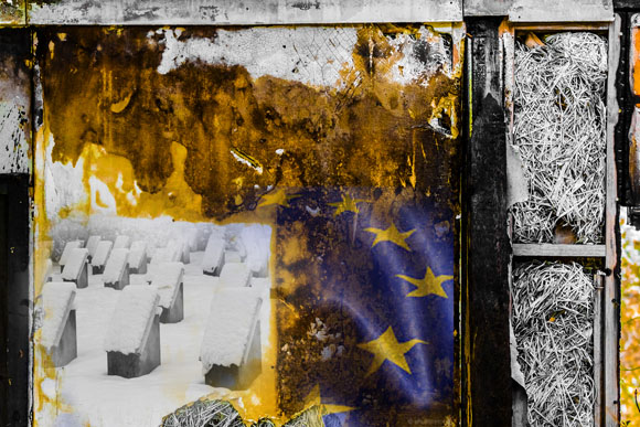Fotomotiv welches an abstrakte Fotografie erinnert, Bildtitel: Europa auf der Schlachtbank
